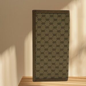 Authentic Vintage GUCCI Khaki GG Supreme Monogram Checkbook Cover/Wallet